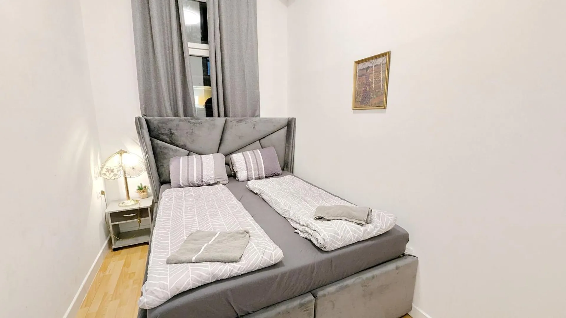 Comfortable Rooms In Lugner City Area 비엔나 0*,  오스트리아